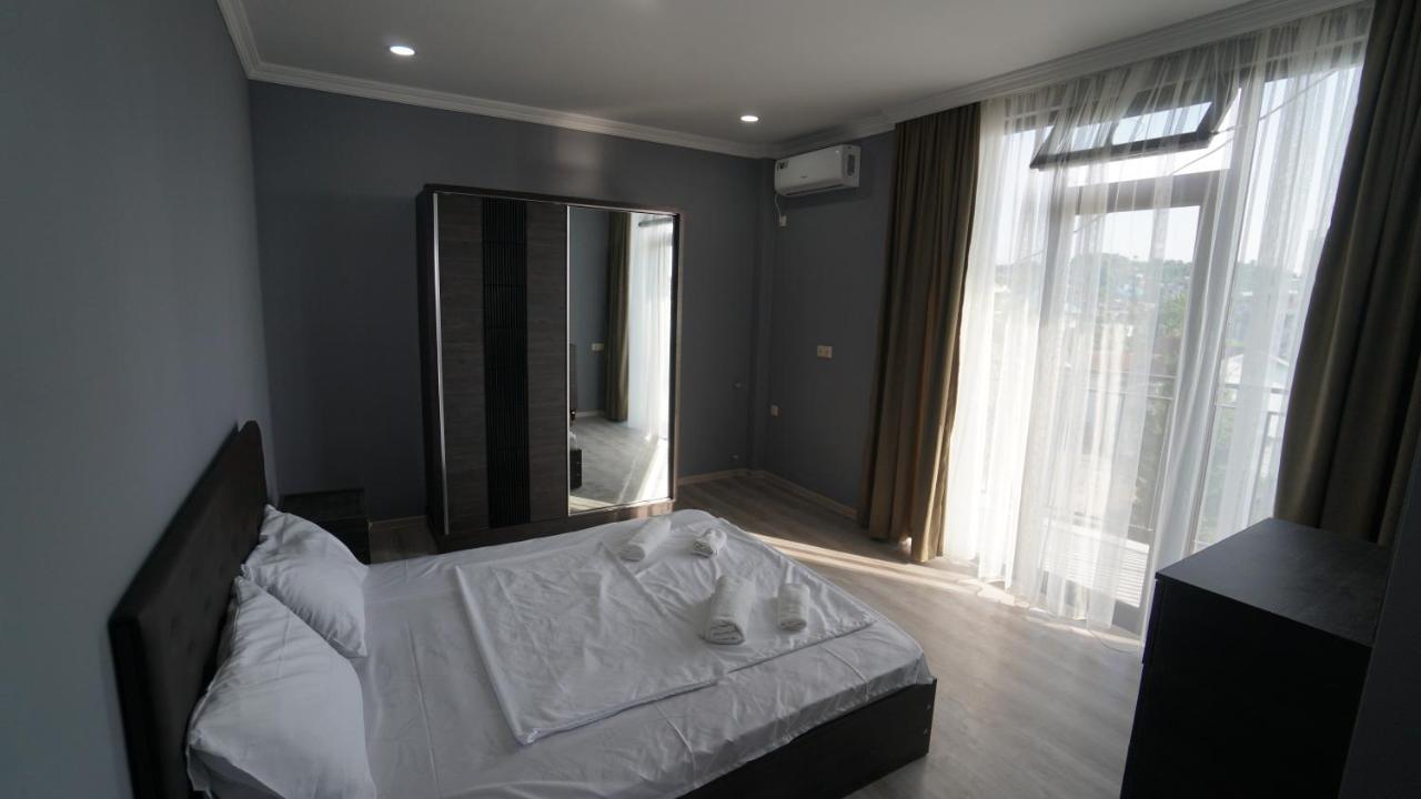 Guest House Etm Makhinjauri Ngoại thất bức ảnh