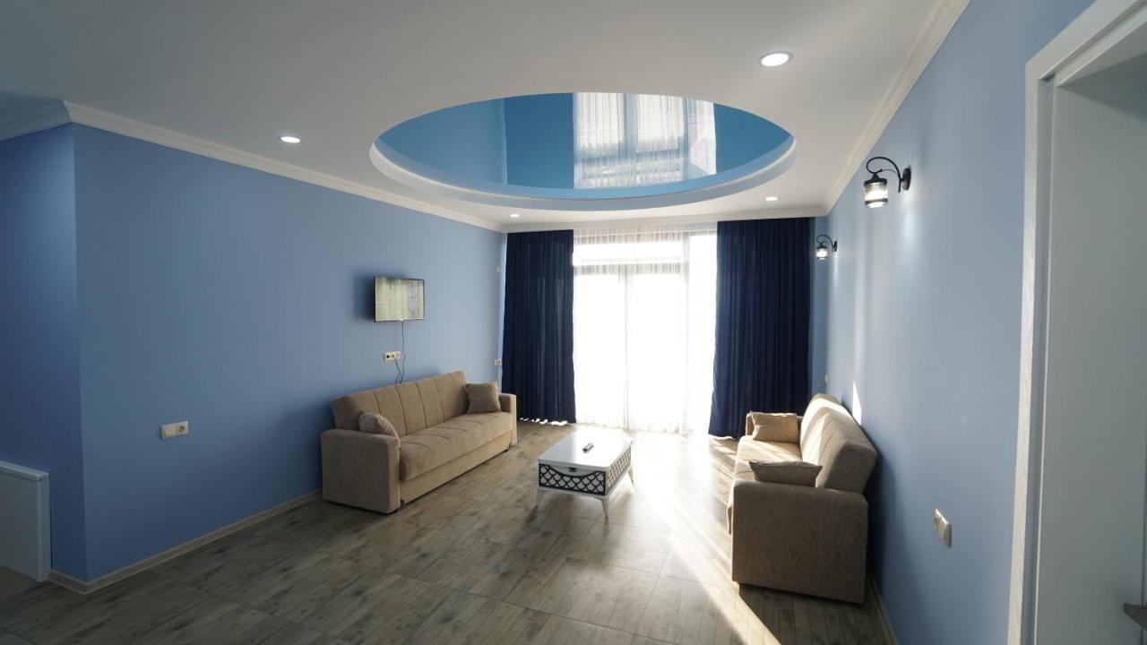 Guest House Etm Makhinjauri Ngoại thất bức ảnh